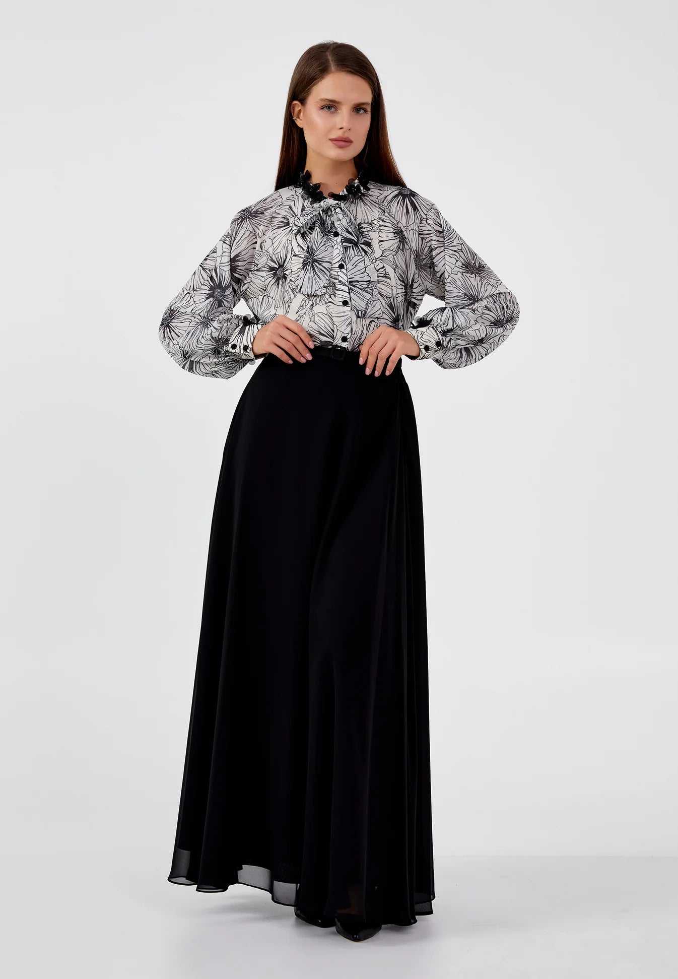The Elegant Floral Chiffon Two-Piece Set - Beige