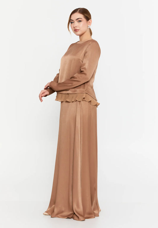 The Chic Satin Two-Piece Set - Brown