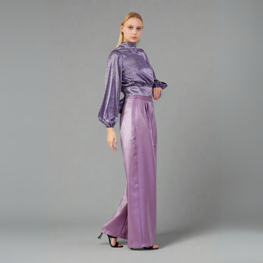 The Printed Open-Back Blouse with Voluminous Sleeves - Purple