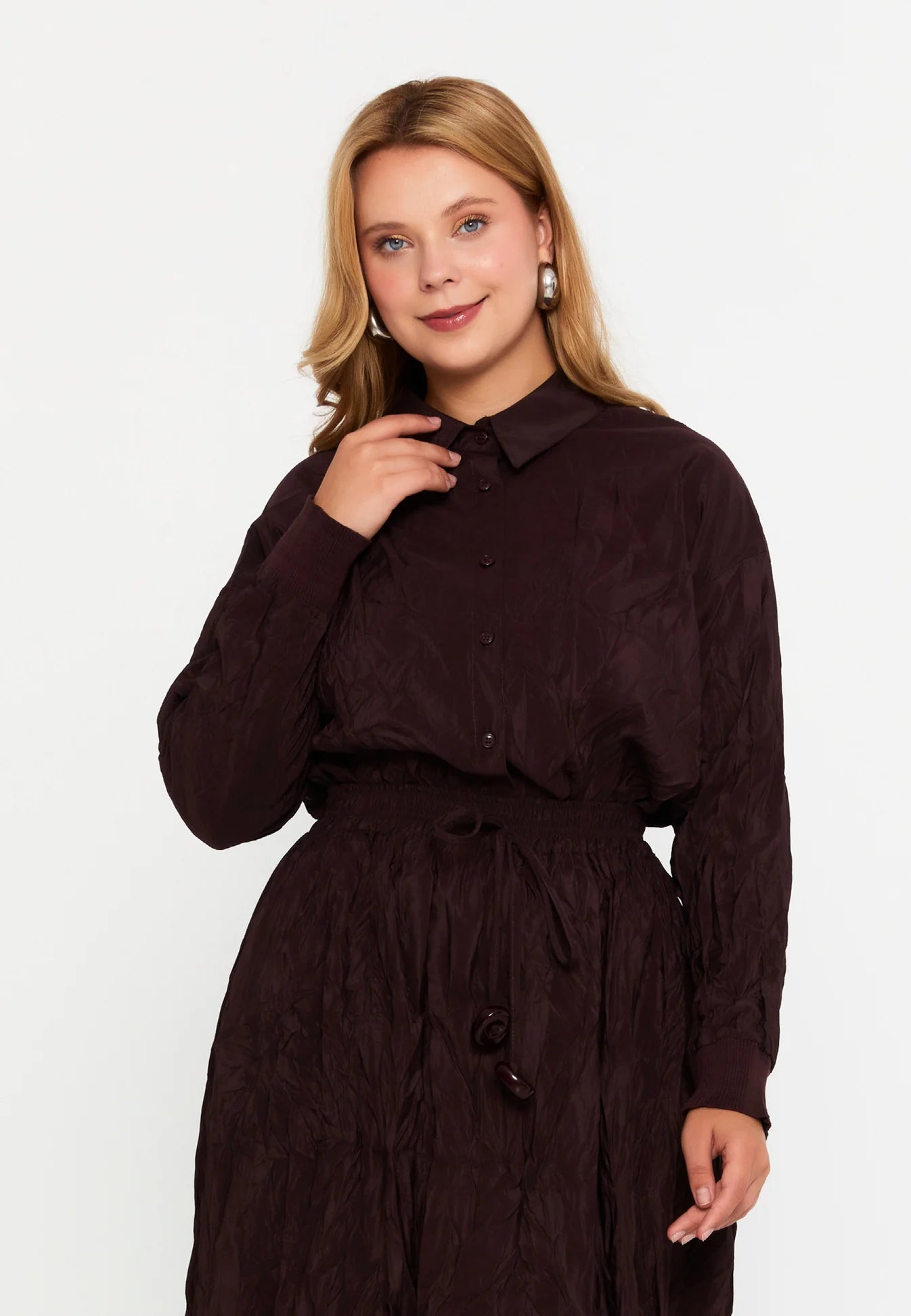 The Textured Coffee Two-Piece Set