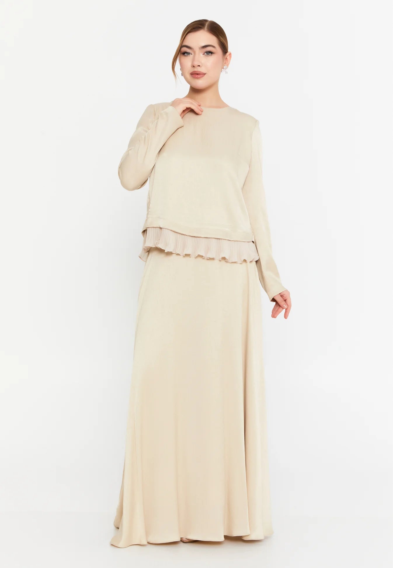 The Chic Satin Two-Piece Set - Beige