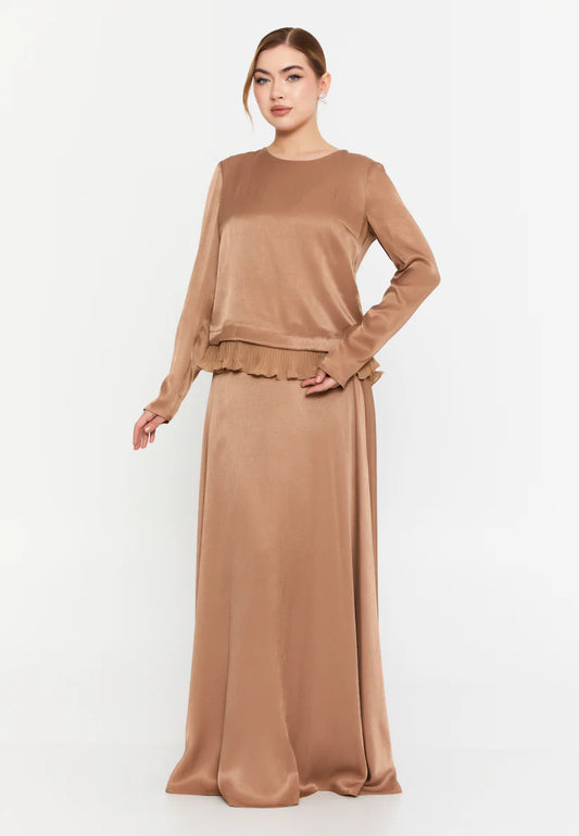 The Chic Satin Two-Piece Set - Brown